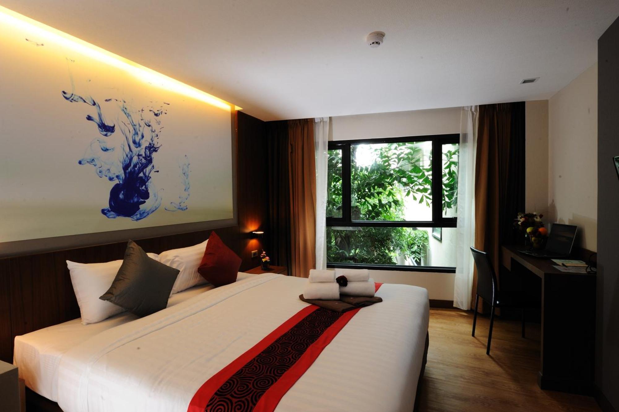 41 Suite Bangkok Exterior photo